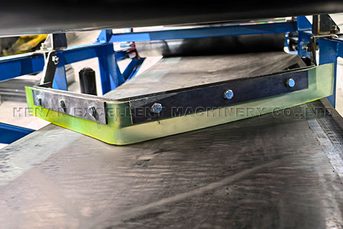 Mobile Conveyor Return Belt Cleaner Mobile Conveyor Return Belt Cleaner